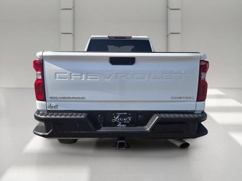 Used 2023 Chevrolet Silverado 2500 Custom w/ Gooseneck/5TH Wheel Package AWD/4WD image 6