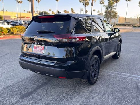 New 2026 Nissan Rogue SV image 7