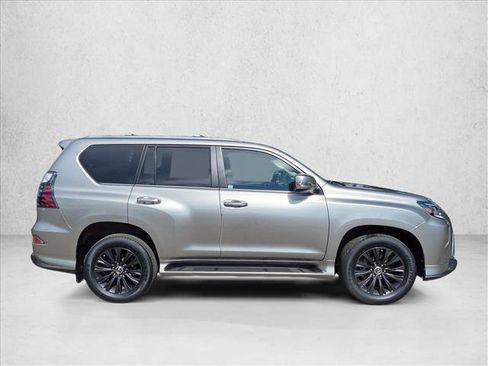 Certified 2023 Lexus GX 460 Premium w/ Accessory Package AWD/4WD image 4