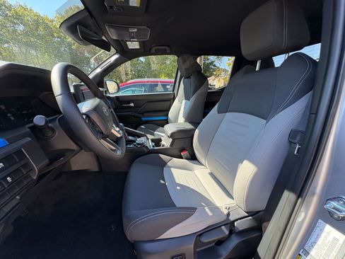 Used 2025 Toyota Tacoma TRD Off-Road image 23