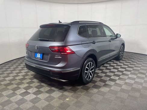 Used 2021 Volkswagen Tiguan SE w/ Panoramic Sunroof Package AWD/4WD image 7