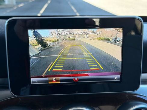 Used 2018 Mercedes-Benz C 300 Sedan image 23