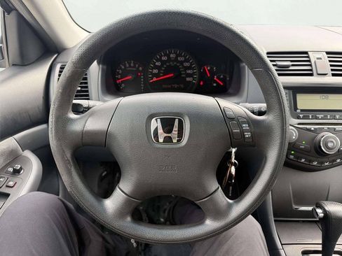 Used 2005 Honda Accord LX image 16