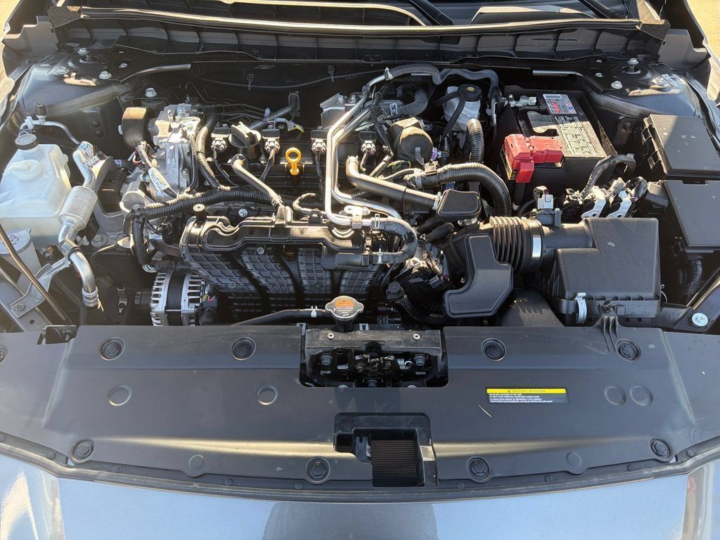 Used 2025 Nissan Altima 2.5 SV FWD image 21