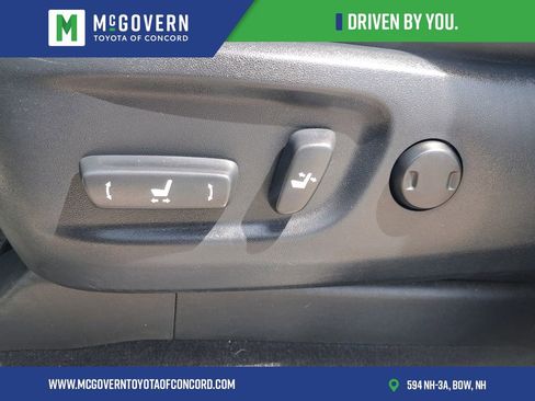 Used 2021 Lexus GX 460 Premium w/ Premium Package AWD/4WD image 19