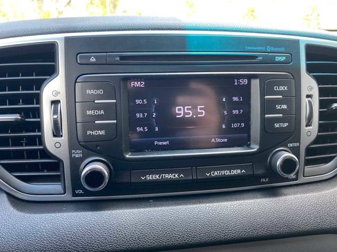 Used 2019 Kia Sportage LX AWD/4WD image 19