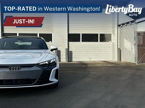 Used 2022 Audi e-tron GT Premium Plus image 2