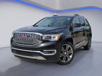 Used 2018 GMC Acadia Denali w/ Technology Package FWD video 2