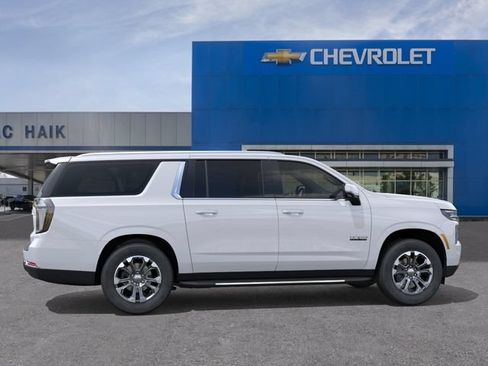 New 2026 Chevrolet Suburban LT w/ Comfort Package RWD image 5