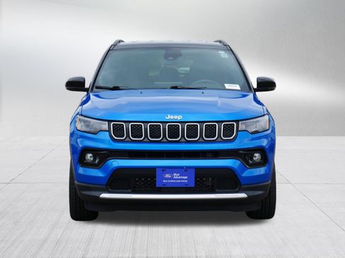 Used 2024 Jeep Compass Limited AWD/4WD image 2