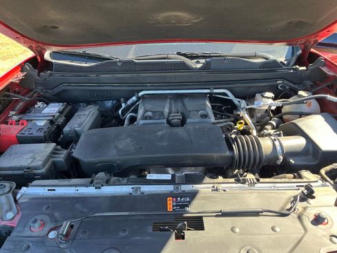 Used 2024 GMC Canyon AT4 w/ Technology Package image 29