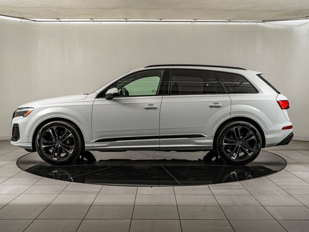 Used 2025 Audi Q7 3.0T Premium Plus w/ Premium Plus Package AWD/4WD image 8