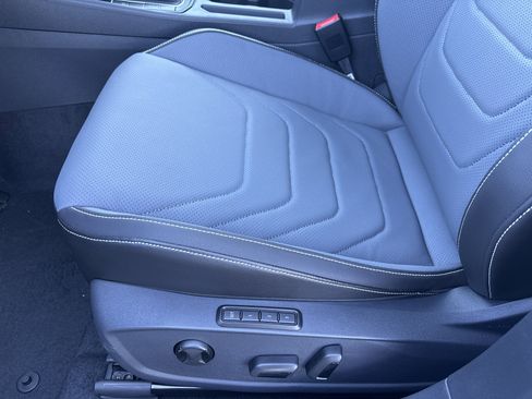 New 2026 Volkswagen Jetta SEL image 16