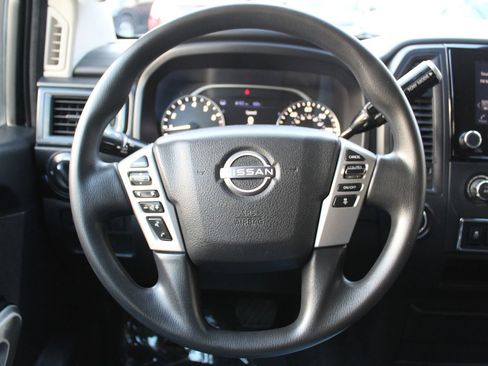 Used 2023 Nissan Titan SV RWD image 15