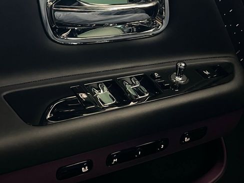 Used 2024 Rolls-Royce Spectre w/ Spectre Launch Package AWD/4WD image 11