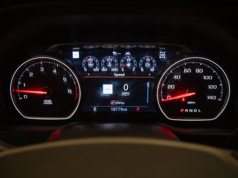 Used 2022 Chevrolet Silverado 1500 High Country image 9