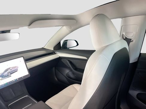 Used 2023 Tesla Model 3 Standard Range RWD image 24