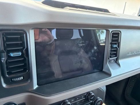 Used 2024 Ford Bronco Wildtrak AWD/4WD image 14