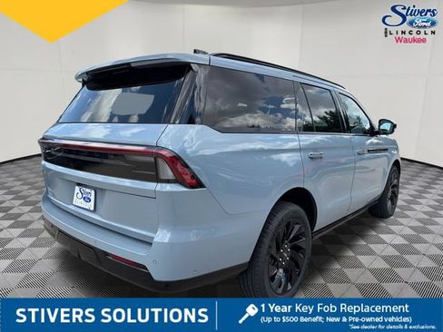 Used 2025 Lincoln Navigator Reserve w/ Jet Appearance Package AWD/4WD image 7