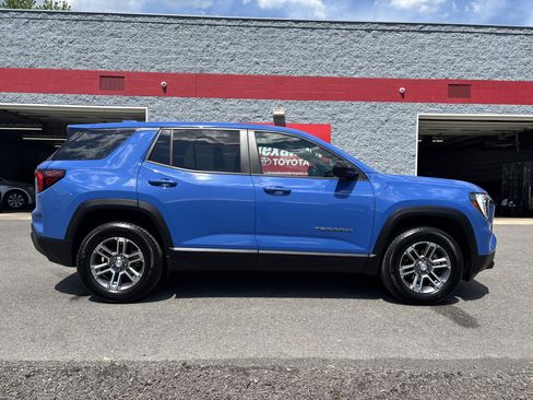 Used 2026 GMC Terrain Elevation AWD/4WD image 2