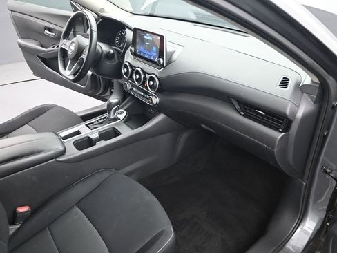 Used 2021 Nissan Sentra SV image 25