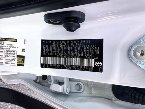 Used 2025 Toyota Corolla LE w/ LE Premium Package image 36