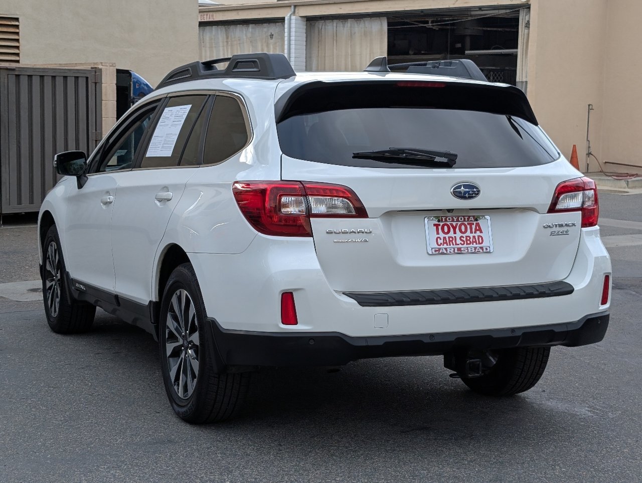 Used 2017 Subaru Outback 2.5i Limited AWD/4WD image 12