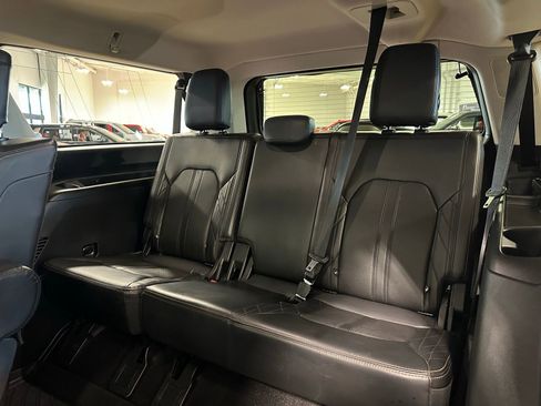 Used 2021 Ford Expedition Max Platinum image 43