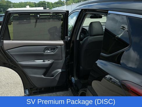 Used 2023 Nissan Rogue SV w/ SV Premium B Package AWD/4WD image 27