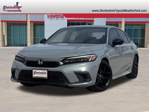 Used 2023 Honda Civic Sport image 1