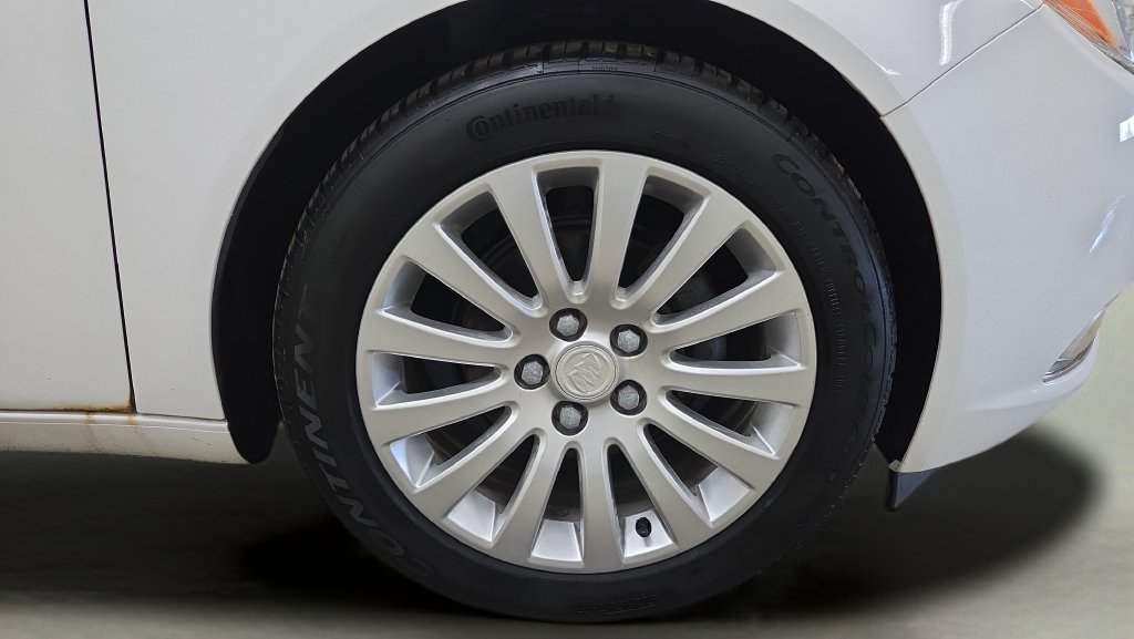 Used 2011 Buick Regal CXL w/ RL3 Preferred Equipment Group FWD image 28
