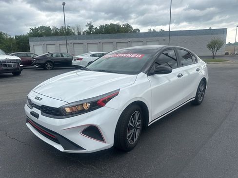 Used 2023 Kia Forte LXS w/ LXS Technology Package image 13