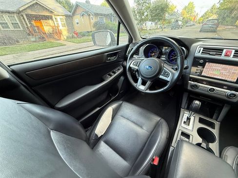Used 2017 Subaru Outback 3.6R Limited image 18
