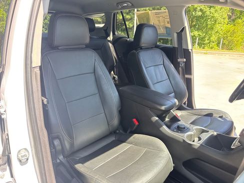 Used 2020 GMC Terrain SLT AWD/4WD image 33