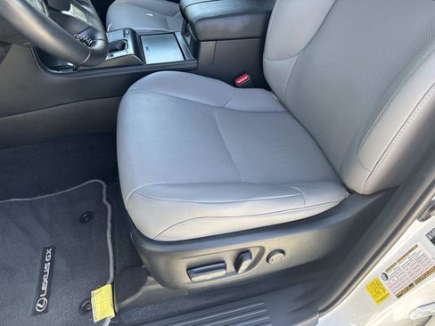 Certified 2023 Lexus GX 460 w/ Black Line Special Edition AWD/4WD image 20