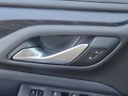 Used 2022 GMC Yukon Denali RWD image 19