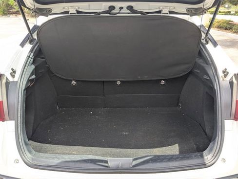 Used 2018 Toyota C-HR XLE FWD image 6