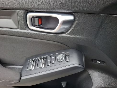Used 2025 Honda Civic Sport image 12