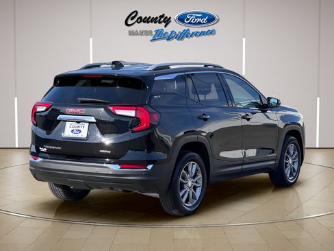 Used 2023 GMC Terrain SLT w/ Infotainment Package II AWD/4WD image 24