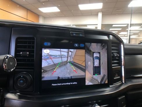 New 2026 Ford F250 Lariat w/ Black Appearance Package image 17