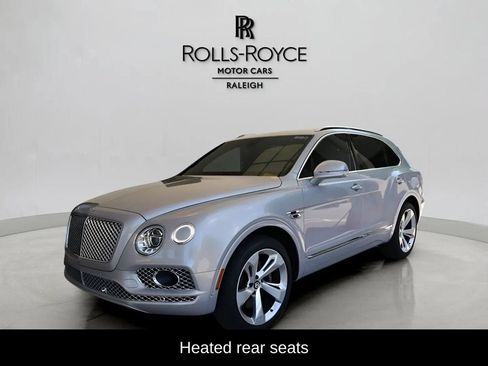 Used 2017 Bentley Bentayga AWD/4WD image 7