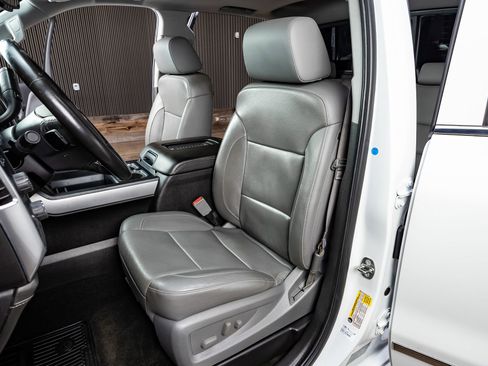 Used 2016 Chevrolet Silverado 1500 LTZ Z71 image 27