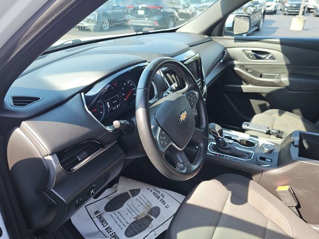 Used 2023 Chevrolet Traverse LT FWD image 11