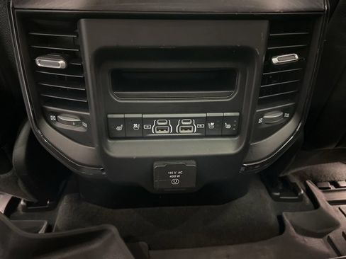 Used 2023 RAM 1500 Limited AWD/4WD image 19