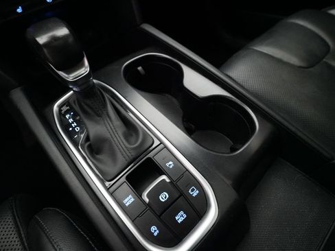 Used 2019 Hyundai Santa Fe FWD image 17