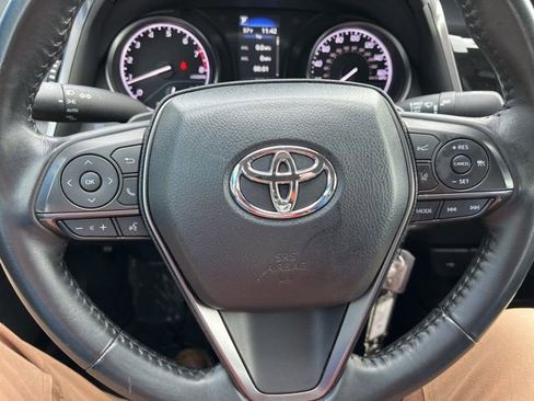 Used 2024 Toyota Camry SE image 30