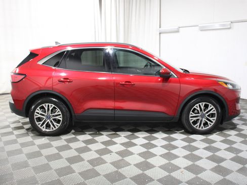 Used 2022 Ford Escape SEL image 30