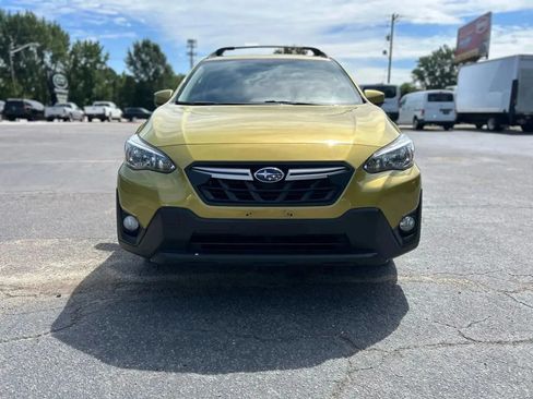 Used 2023 Subaru Crosstrek 2.0i Premium AWD/4WD image 4