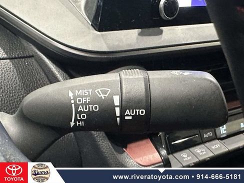 Used 2024 Toyota Prius Prime FWD image 28