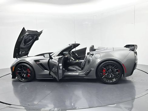 Used 2016 Chevrolet Corvette Z06 w/ 3LZ Preferred Equipment Group RWD image 75